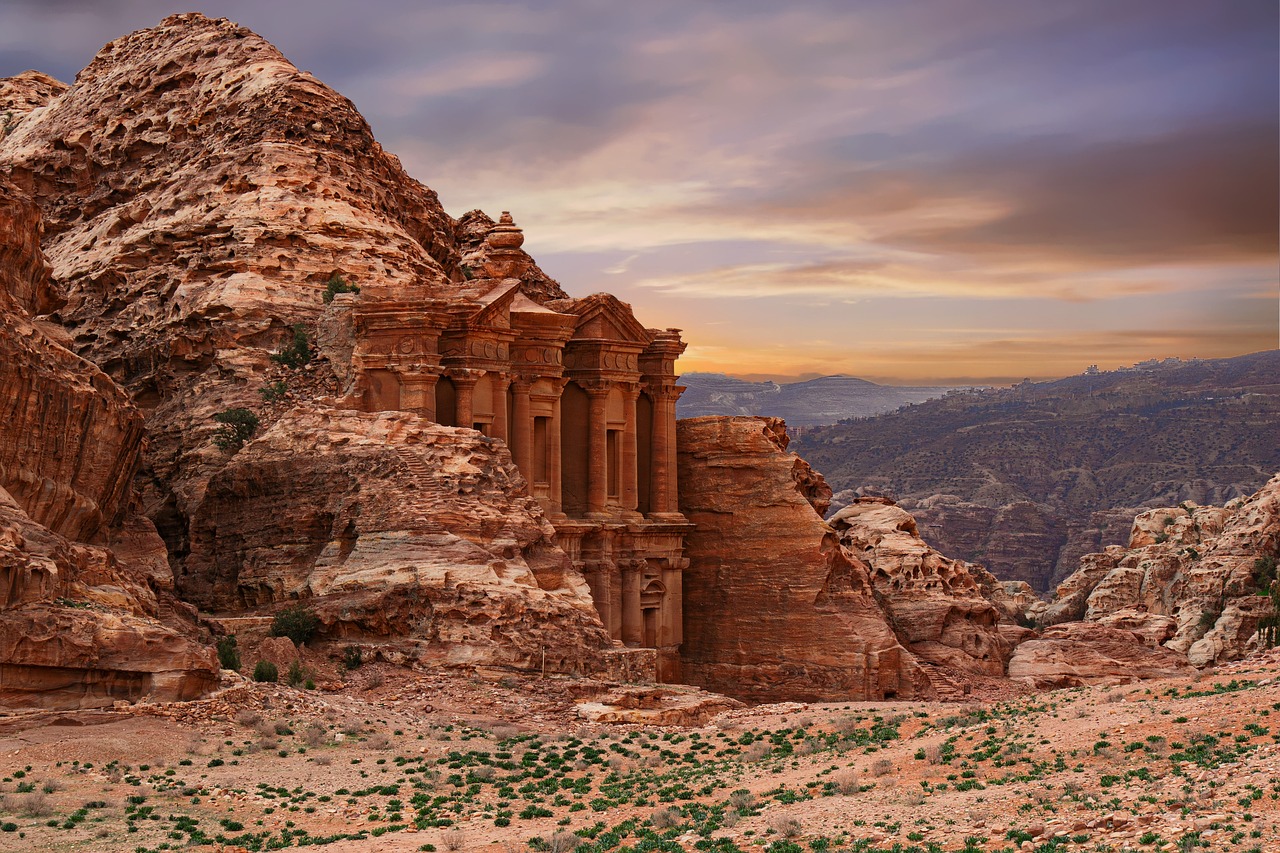 How to Get from Wadi Musa to Wadi Rum – All Your Options from Budget-Friendly to Comfortable