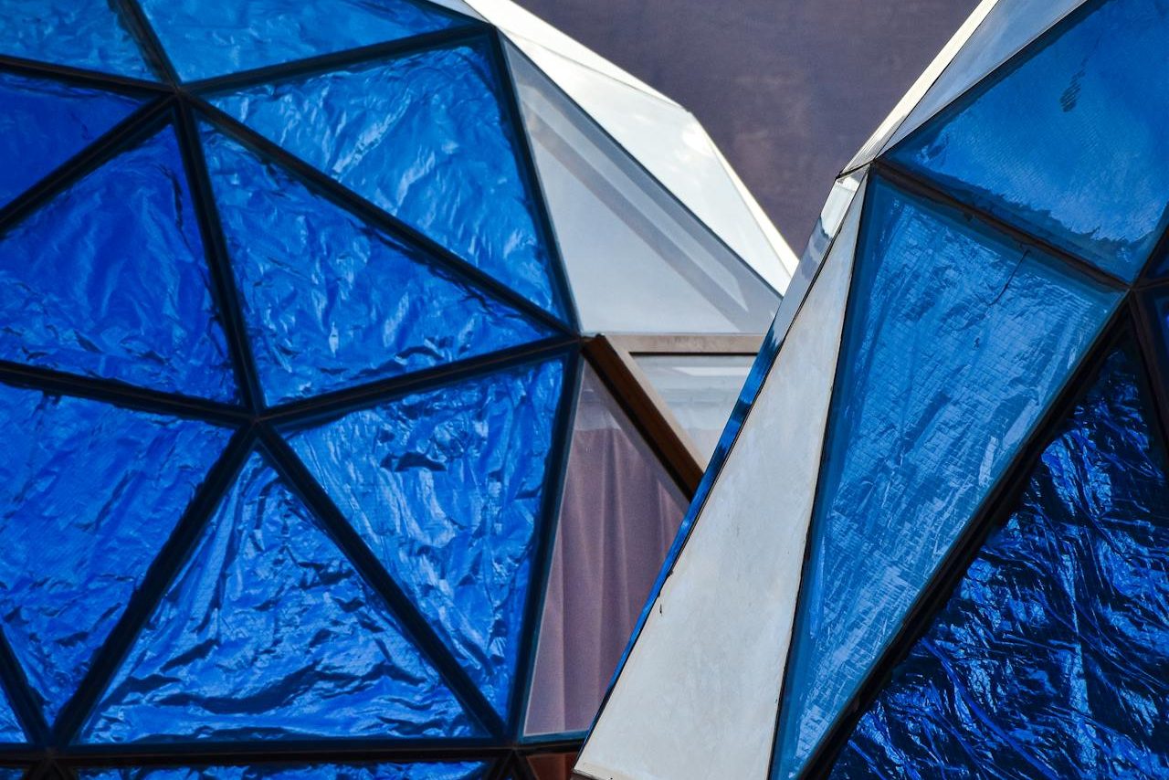 Bubble tent from the outside