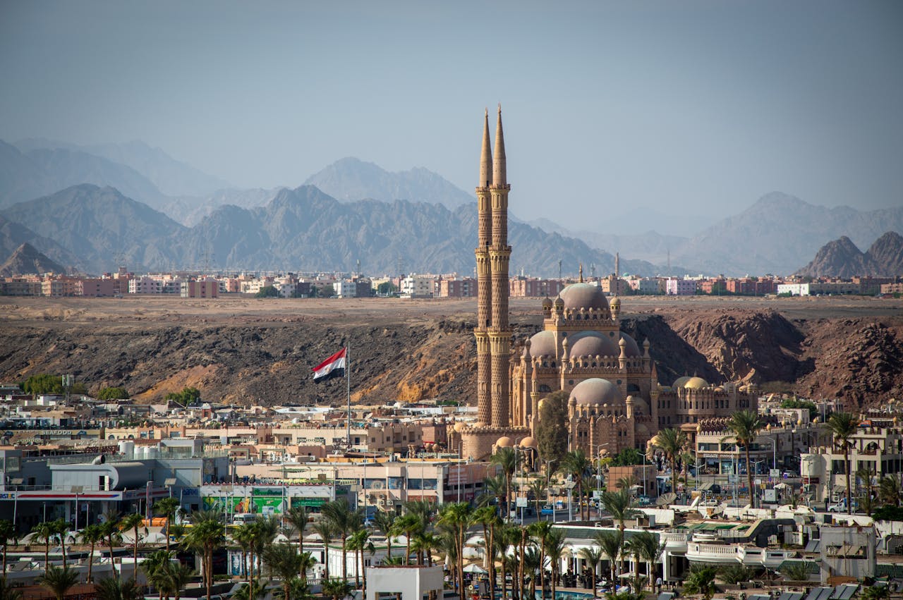 How to Get from Sharm El-Sheikh to Dahab: Complete Sharm El-Sheikh Dahab Transfer Guide