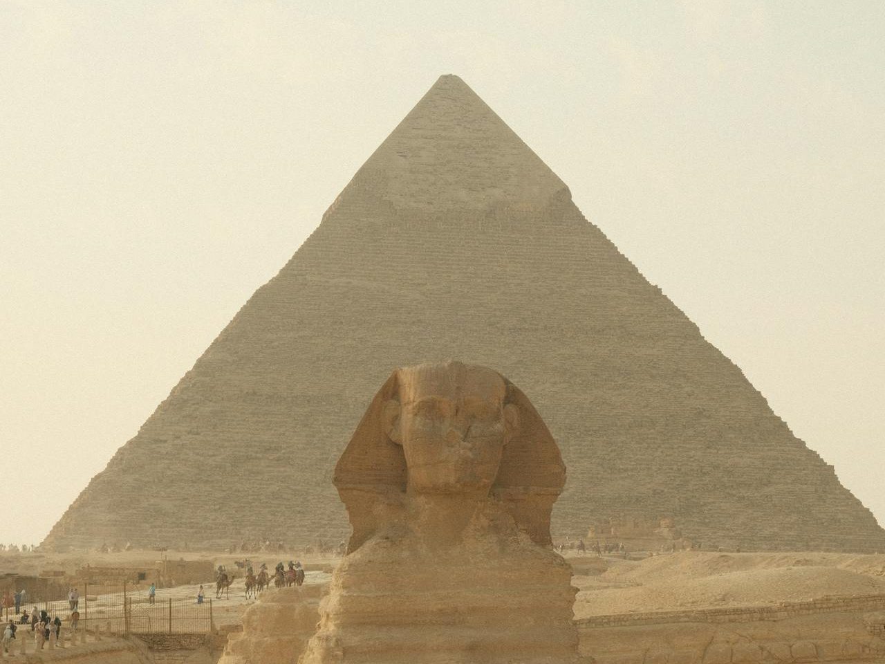 Giza pyramids 