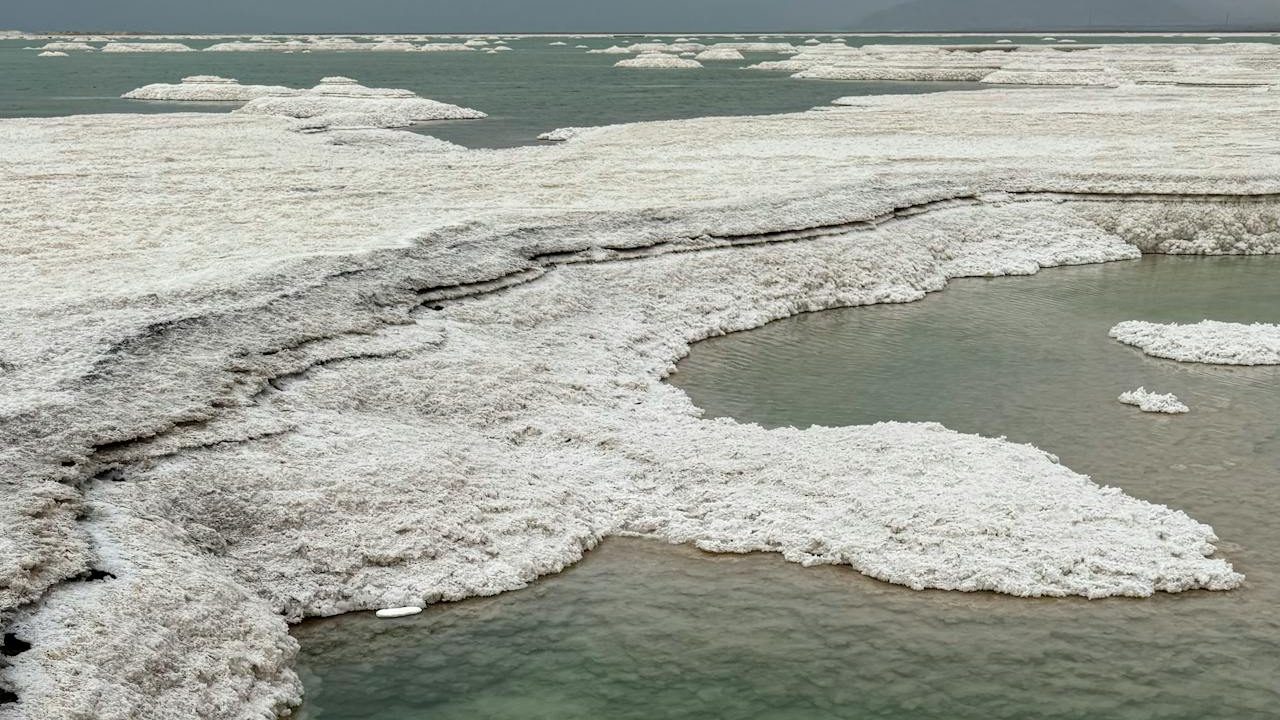 Salt formations on Dead Sea 