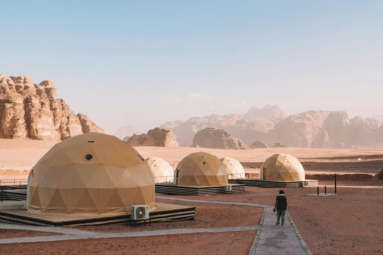 The Best Luxury Camps in Wadi Rum: Where to Stay in 2026