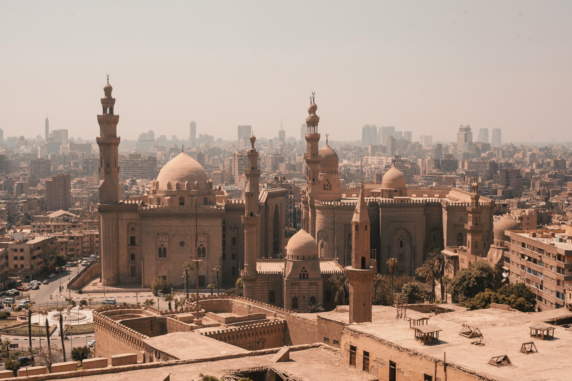 How to Get from Cairo to Dahab: The 3 Best Travel Routes